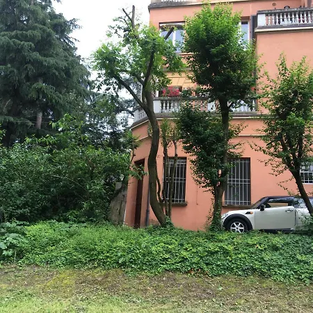 Casa La Quercia * ボローニャ